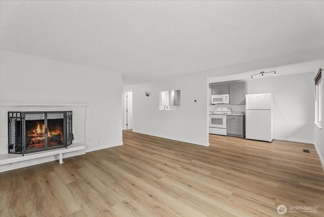 31344 13th Ave S, Federal Way, WA 98003