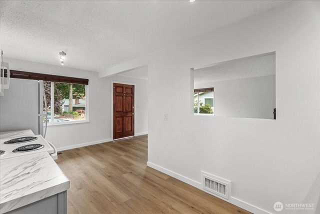 31344 13th Ave S, Federal Way, WA 98003