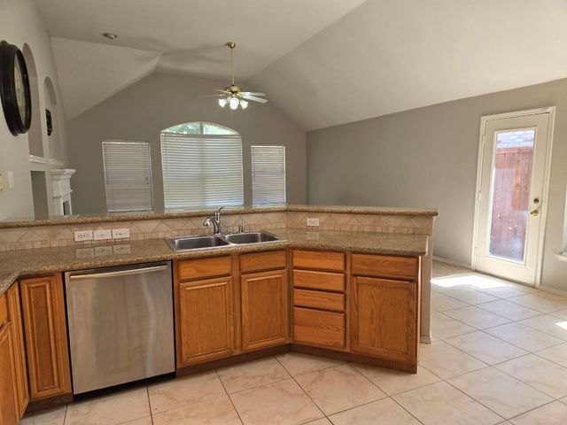 2004 Saint Anne Drive, Allen, TX 75013