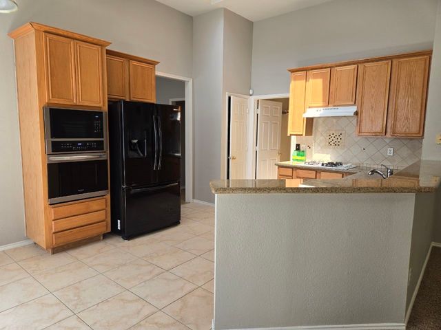 2004 Saint Anne Drive, Allen, TX 75013