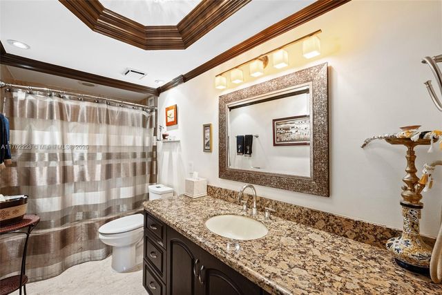 1800 NE 114th St 1710, Miami, FL 33181