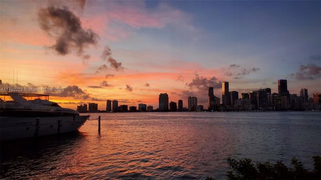 1800 NE 114th St 1710, Miami, FL 33181