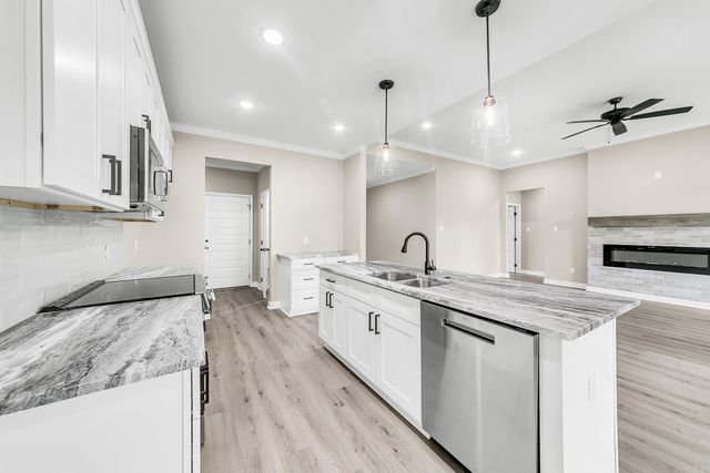 23 Wolfsbridge Loop, Cabot, AR 72023