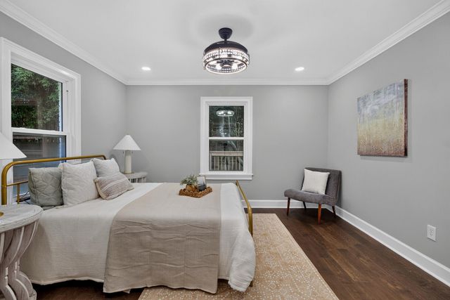238 6th Avenue, Mount Pleasant, SC 29464