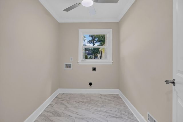 238 6th Avenue, Mount Pleasant, SC 29464