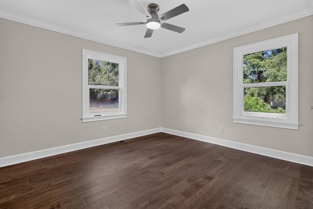 238 6th Avenue, Mount Pleasant, SC 29464