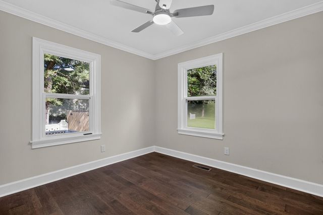 238 6th Avenue, Mount Pleasant, SC 29464