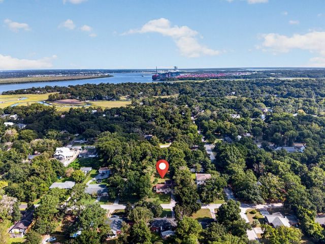 238 6th Avenue, Mount Pleasant, SC 29464