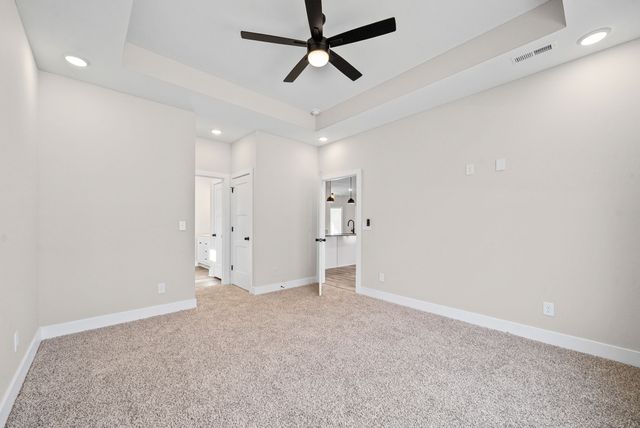 495 Ridge Top Ct, Clarksville, TN 37040