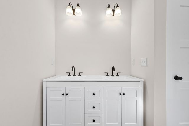 495 Ridge Top Ct, Clarksville, TN 37040