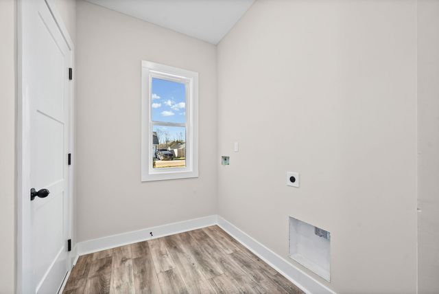 495 Ridge Top Ct, Clarksville, TN 37040