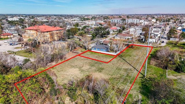 1917 Thomas Street, Houston, TX 77009