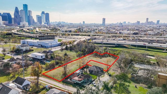 1917 Thomas Street, Houston, TX 77009