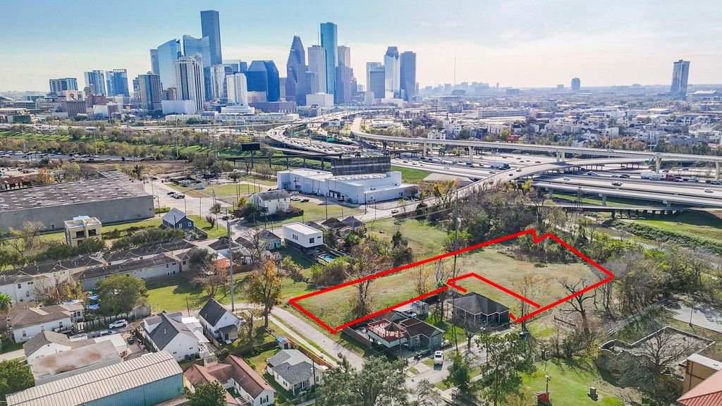 1917 Thomas Street, Houston, TX 77009