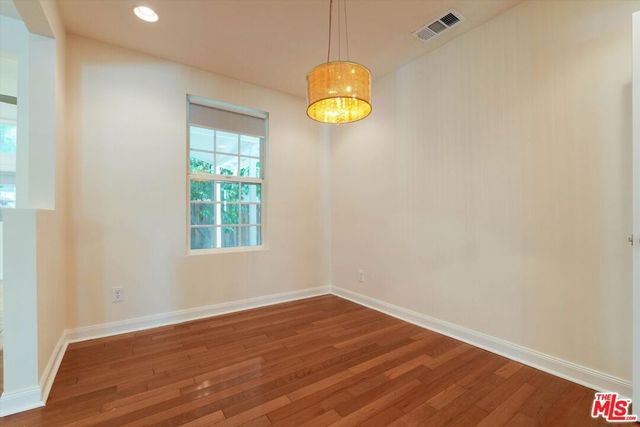 22750 Clarendon Street, Woodland Hills, CA 91367