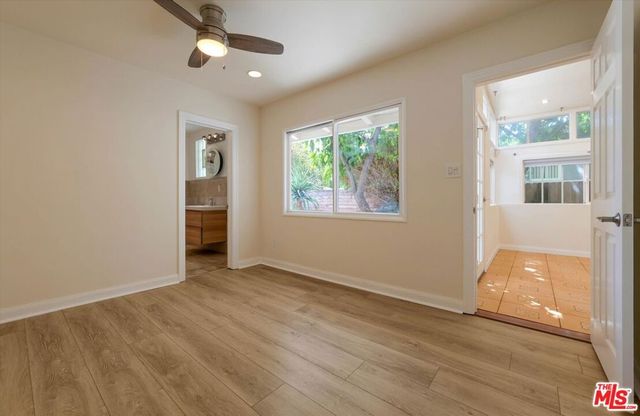 22750 Clarendon Street, Woodland Hills, CA 91367