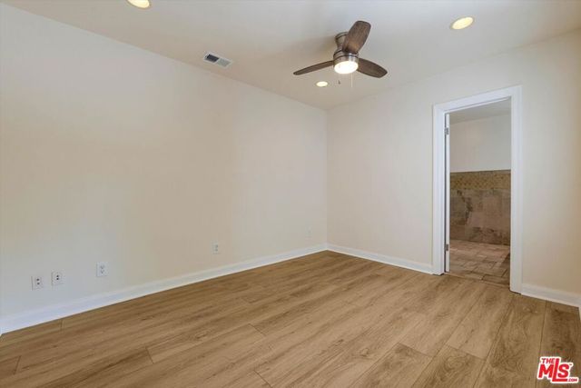 22750 Clarendon Street, Woodland Hills, CA 91367