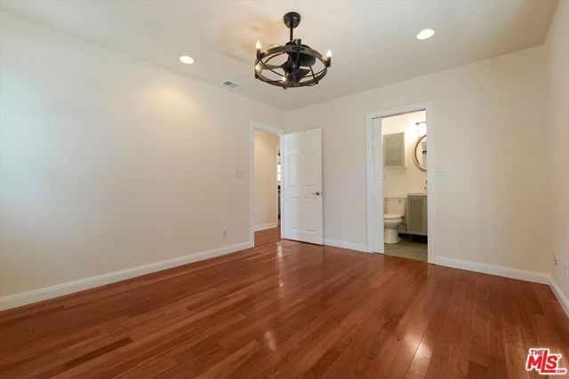 22750 Clarendon Street, Woodland Hills, CA 91367