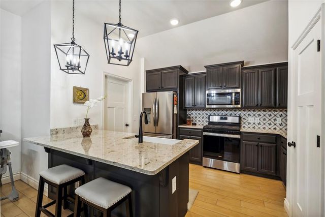 408 Vista Drive, Yukon, OK 73099