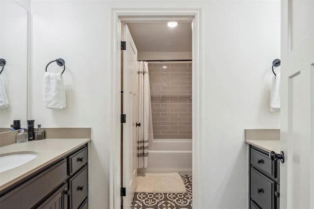 408 Vista Drive, Yukon, OK 73099