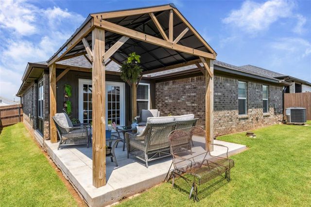 408 Vista Drive, Yukon, OK 73099