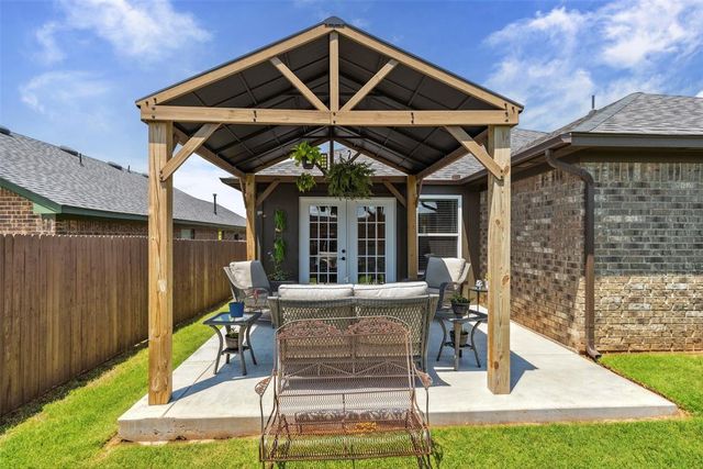 408 Vista Drive, Yukon, OK 73099