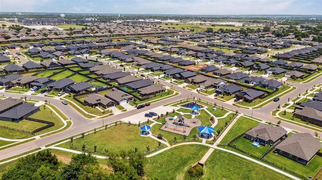 408 Vista Drive, Yukon, OK 73099