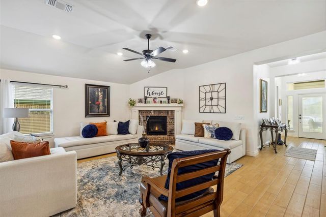 408 Vista Drive, Yukon, OK 73099