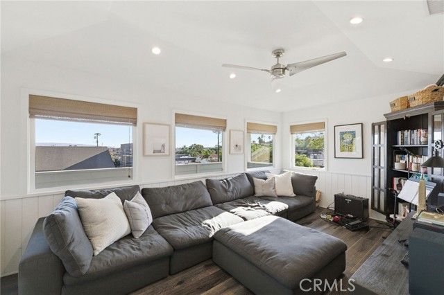 1307 Curtis Avenue, Manhattan Beach, CA 90266