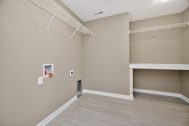 2459 SE 5th Street, West Des Moines, IA 50265