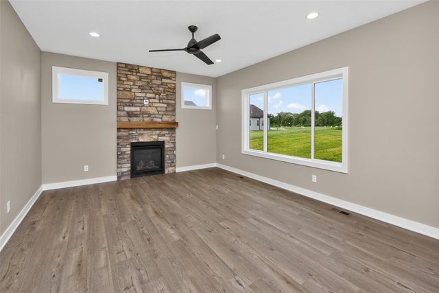 2459 SE 5th Street, West Des Moines, IA 50265