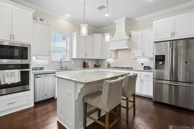 23339 Noble Oak Dr, Springfield, LA 70462