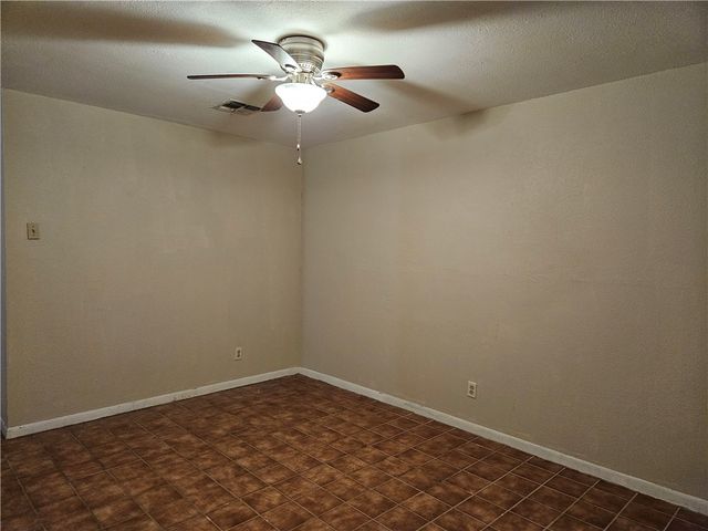 501 N Gregory Ave, Gregory, TX 78359