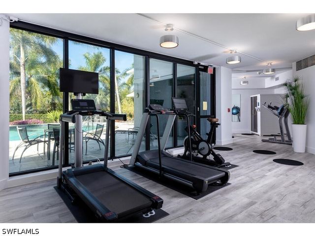 5555 Heron Point DR 902, Naples, FL 34108