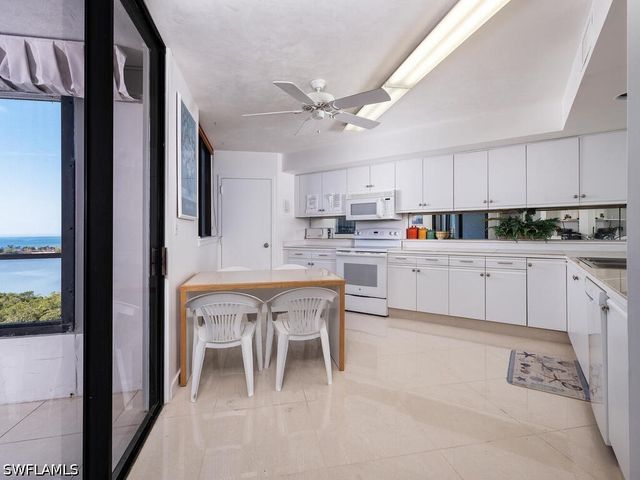 5555 Heron Point DR 902, Naples, FL 34108