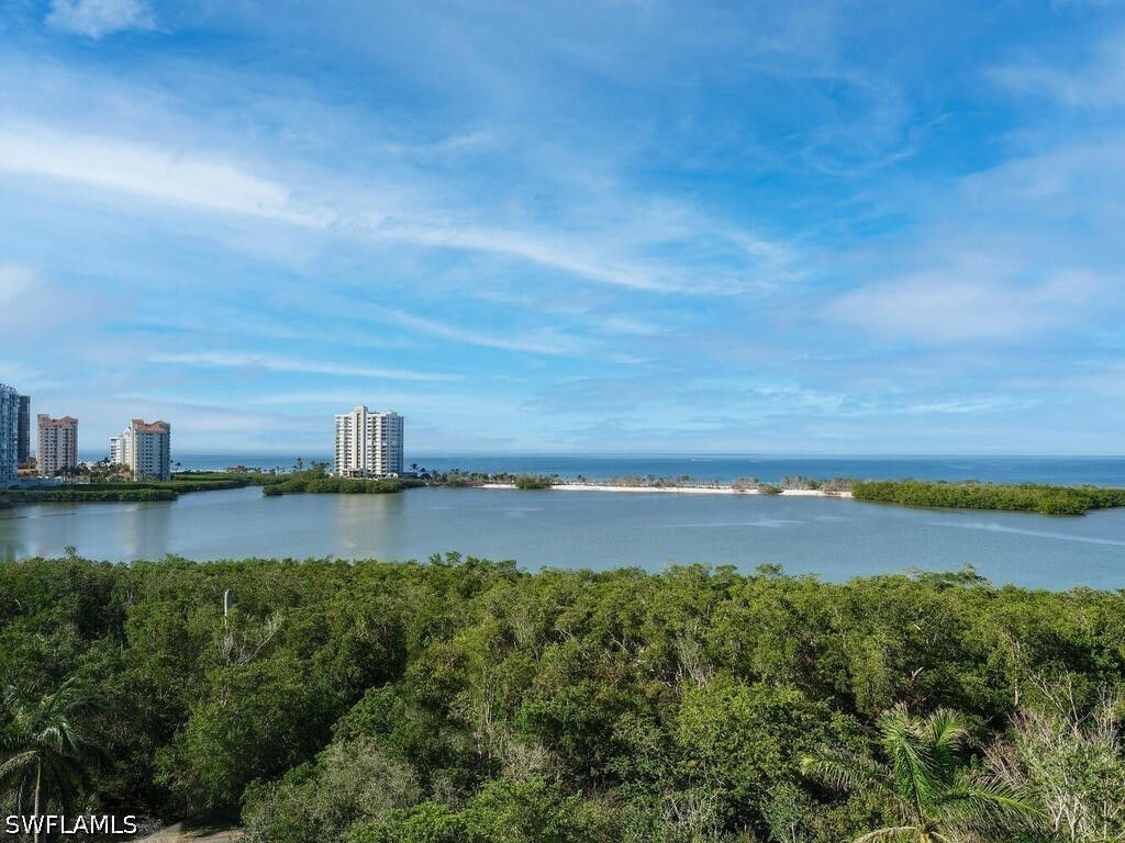 5555 Heron Point DR 902, Naples, FL 34108