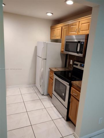 13355 SW 9th Ct 108H, Pembroke Pines, FL 33027