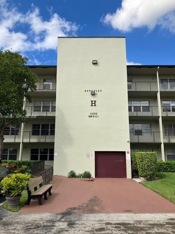 13355 SW 9th Ct 108H, Pembroke Pines, FL 33027