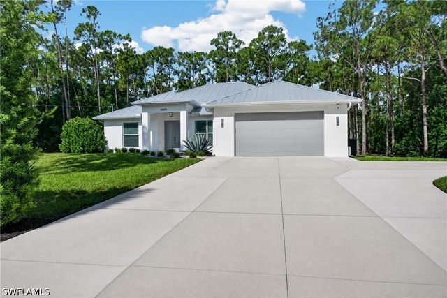 24476 Mountain View DR, Bonita Springs, FL 34135