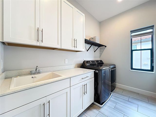 8358 VIA VITTORIA WAY, Orlando, FL 32819