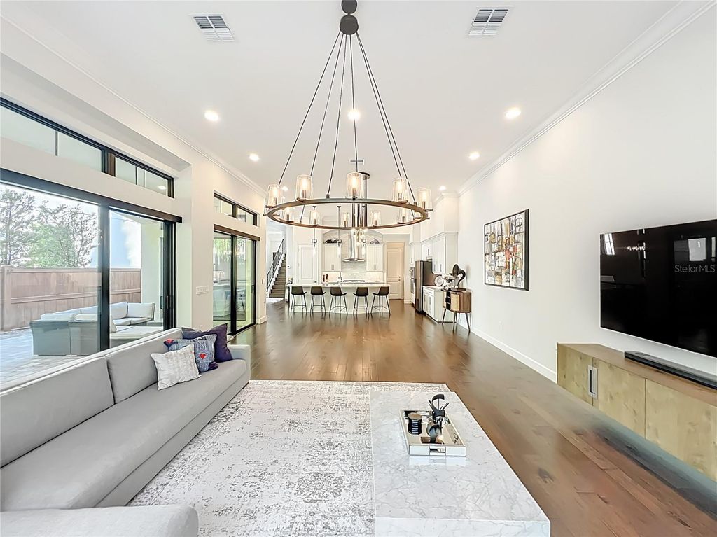 Image 24 of property listing at 8358 VIA VITTORIA WAY, Orlando, FL 32819