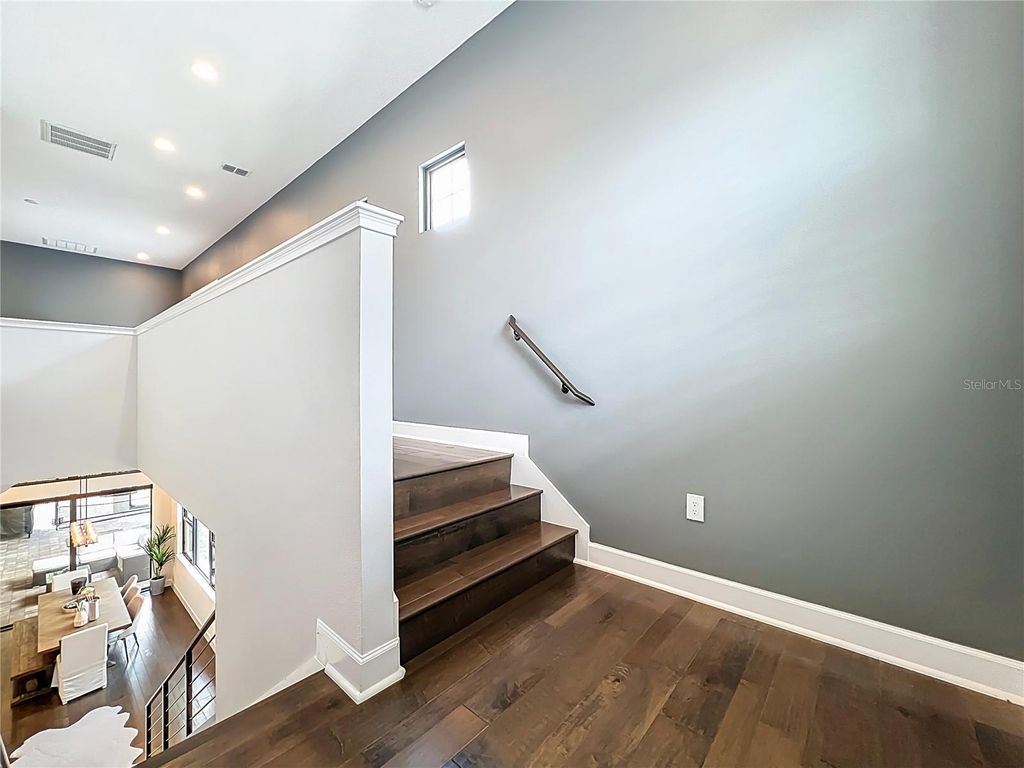 Image 35 of property listing at 8358 VIA VITTORIA WAY, Orlando, FL 32819