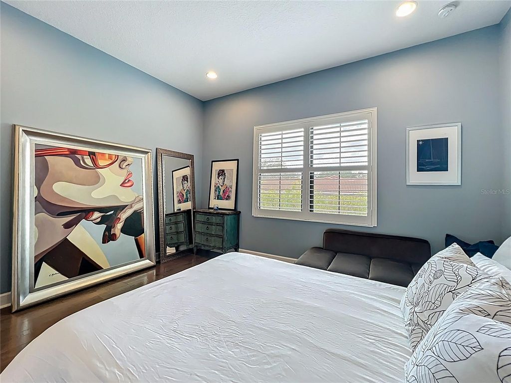 Image 55 of property listing at 8358 VIA VITTORIA WAY, Orlando, FL 32819