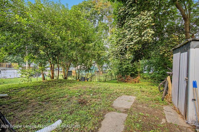 1134 Mccullough Street, Lansing, MI 48912