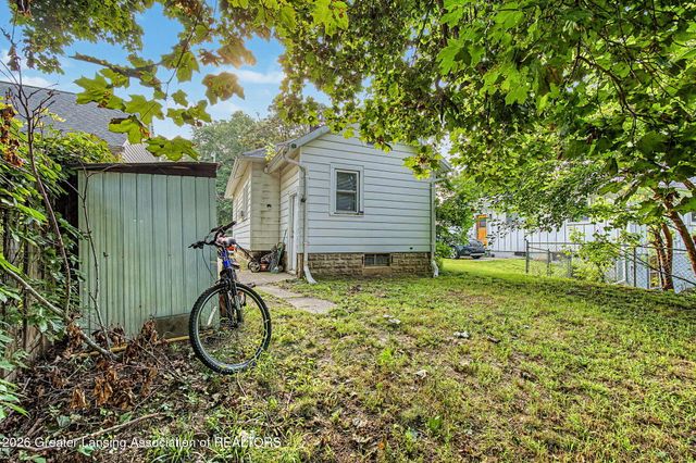 1134 Mccullough Street, Lansing, MI 48912