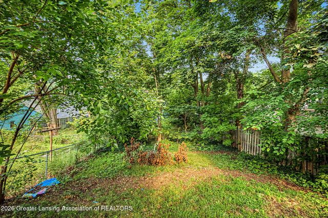 1134 Mccullough Street, Lansing, MI 48912