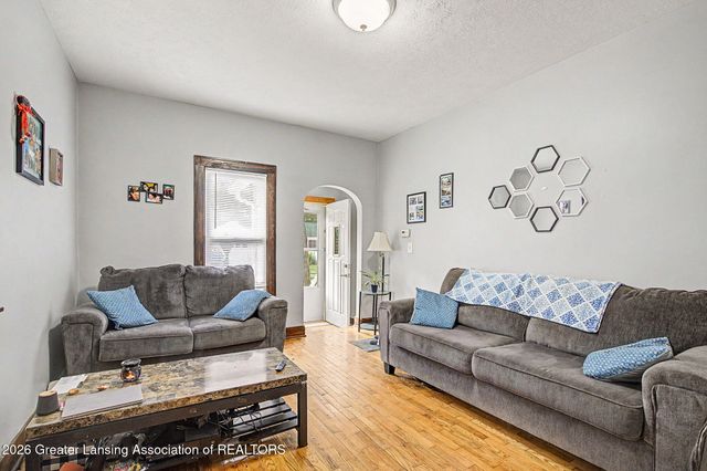 1134 Mccullough Street, Lansing, MI 48912