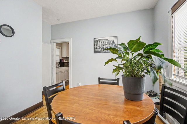 1134 Mccullough Street, Lansing, MI 48912