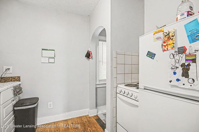 1134 Mccullough Street, Lansing, MI 48912