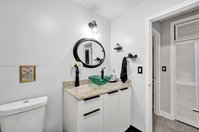 3301 Raleigh St 4E, Hollywood, FL 33021